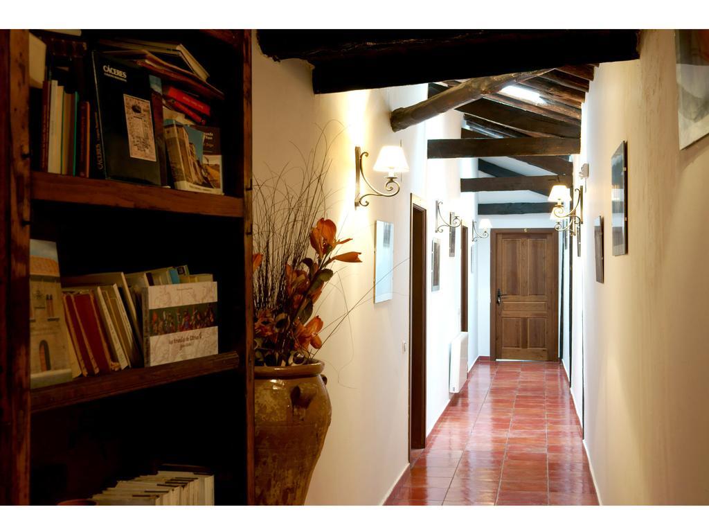 Apartamentos Rurales Victor Chamorro Del Arco Hervás Eksteriør bilde